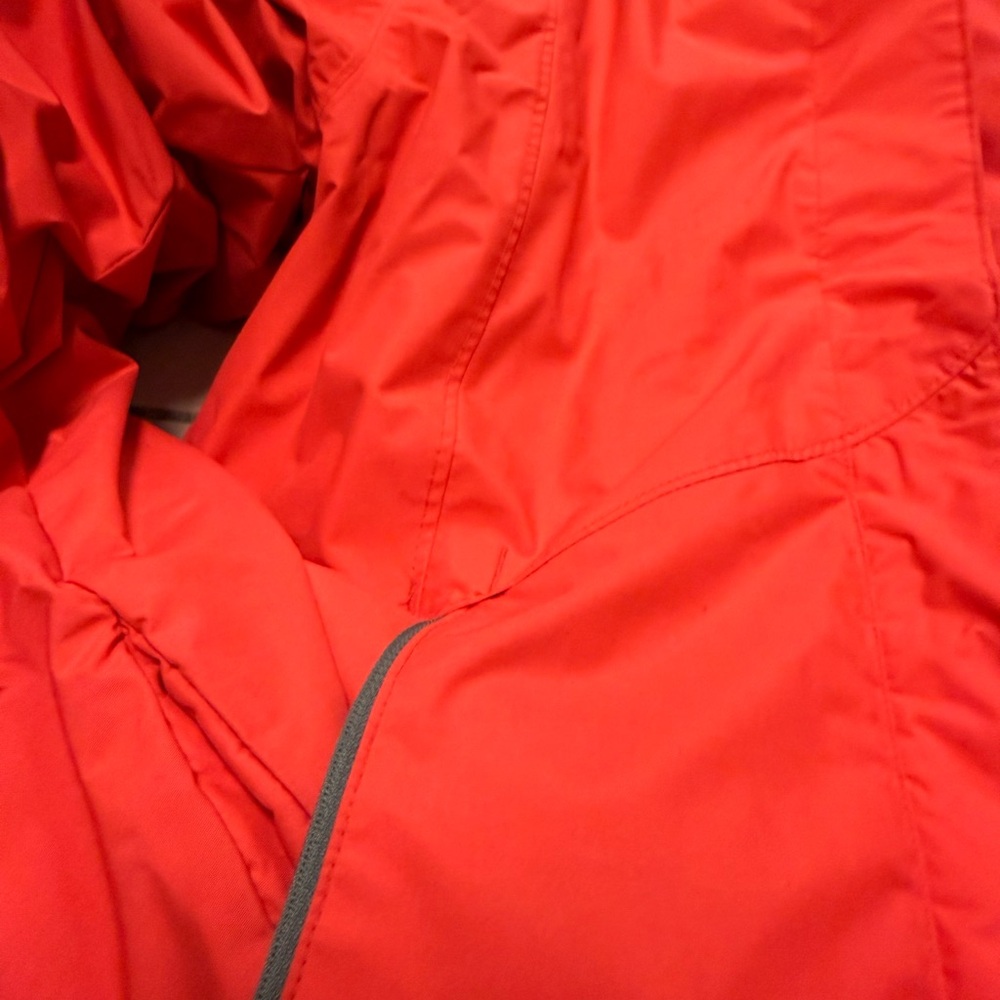 Columbia Women's Vibrant Red Ski Jacket - Picture 3 of 7